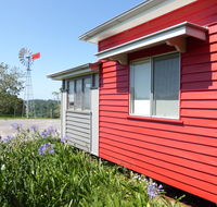 Flame Hill Vineyard - Australian Directory