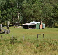 Four Bull Hut - Australian Directory