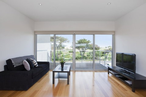 Four Kings Apartment - Deluxe 2br #3 - Australian Directory 1