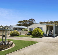 Four Sisters - beachside holiday - Australian Directory