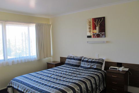 Fox Glenn Motor Inn - Australian Directory 0