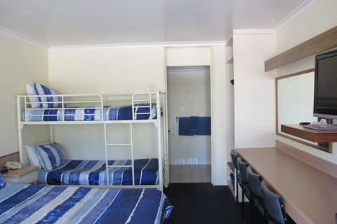 Fox Glenn Motor Inn - Australian Directory 2