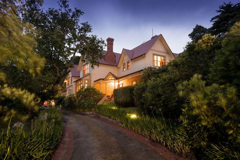 Franklin Manor - Australian Directory 3