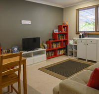 Friends at McLaren Vale - Australian Directory