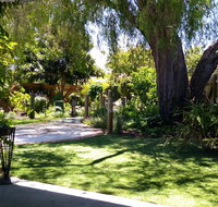 Friends Holiday House - Australian Directory