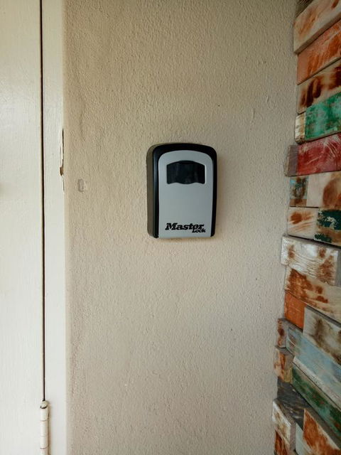 FUNKY COTTAGE - Australian Directory 3