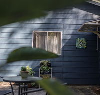 Funky Flat on Acreage - Australian Directory