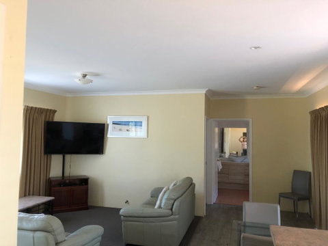 Gale Street Motel & Villas - Australian Directory 1