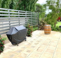 Gale Street Retreat Busselton - Australian Directory