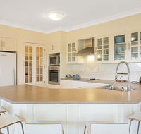 Gareth House - Australian Directory