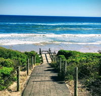 Garland Grove - Australian Directory