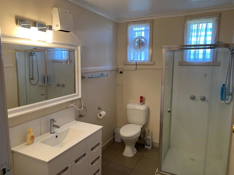 Gazebo Motor Inn - Australian Directory 3