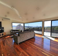 Georges Bay Luxury - Australian Directory