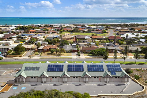 Geraldton Motor Inn - Australian Directory 1