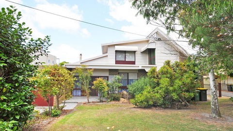 GETAWAY ON GARDEN - FREE WIFI - PET FRIENDLY (OUTSIDE ONLY) - Australian Directory 0