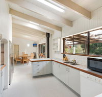 Getaway South Coast - Holiday House with Pool - Australian Directory