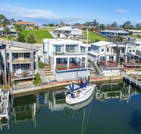 Gippsland Lakehouse - Australian Directory