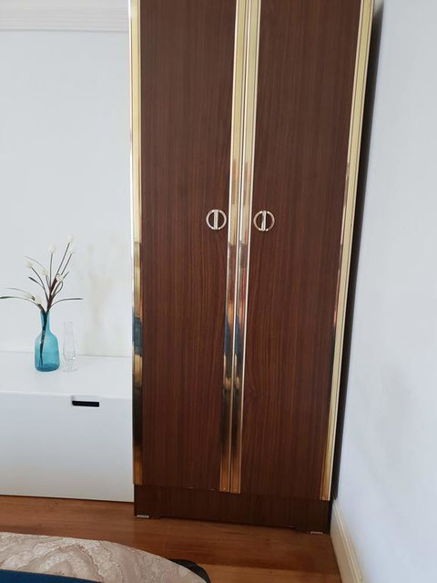 GIRLS ONLY. Large Bedroom With KING Bed, Close To Everything - Australian Directory 1