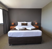 Gladstone Reef Hotel Motel - Australian Directory