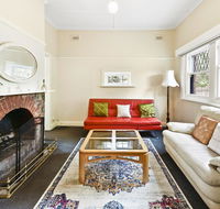 GlenIris Beautiful 6BedderFamily House2BathPool - Australian Directory
