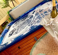 Glenway House Spa Oasis Rockingham - Australian Directory