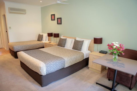Golden Heritage Accommodation - Australian Directory 2
