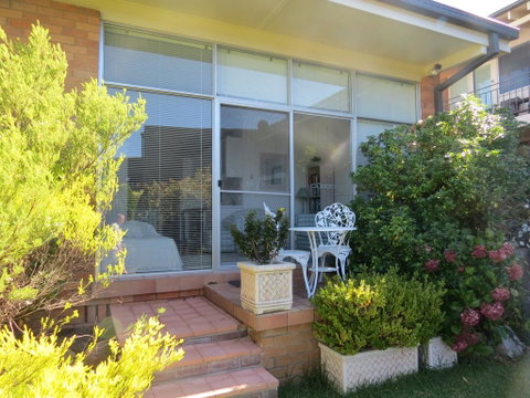 Golfview Lodge - Australian Directory 1