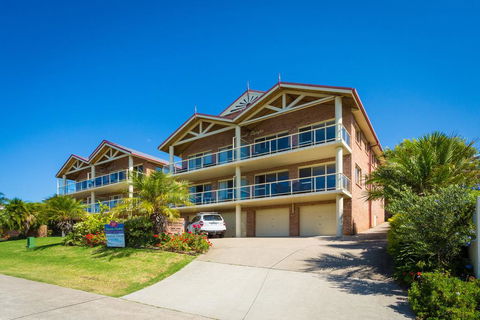 Grand Pacific 1 Unit 1 - Australian Directory 2