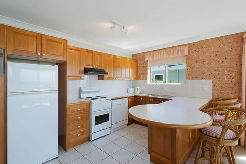Grand Pacific 1 Unit 1 - Australian Directory 3