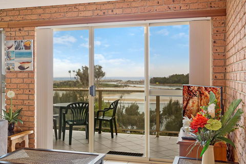 Grand Pacific 2 Unit 1 - Australian Directory 3