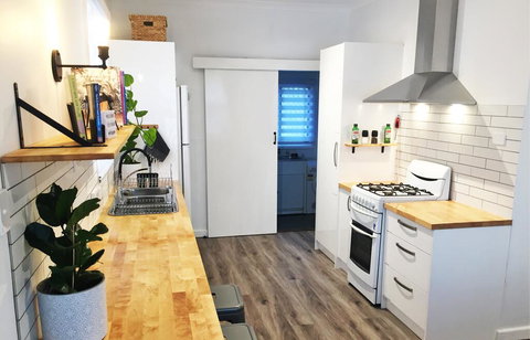 Great Comfort & Style In Central Location - Australian Directory 1