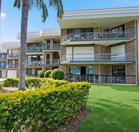 Great location close to waterfront Shops Restaurants and Cafes. - Australian Directory