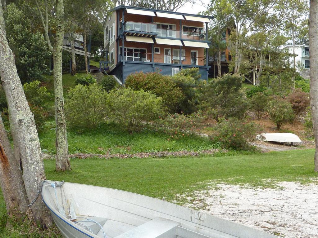 Tiona NSW Australian Directory
