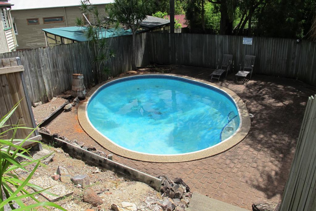 Stones Corner QLD Australian Directory