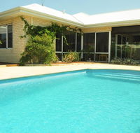 Halls Head Holiday Home - Australian Directory