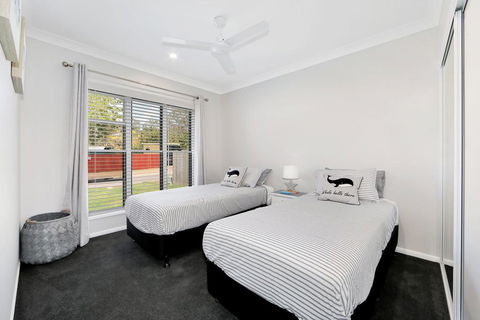 Hamptons @ The Point - Australian Directory 2
