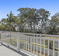 Hamptons at The Bay - Australian Directory