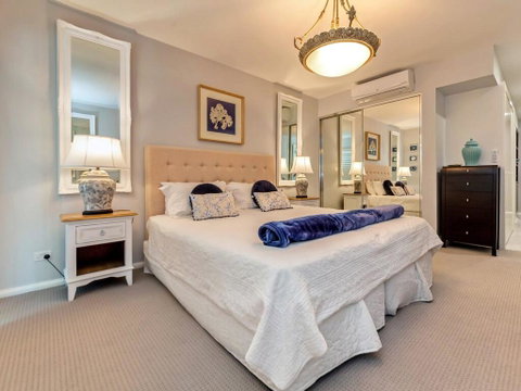 Hamptons Retreat @ Unit 259B Pacific Blue - Australian Directory 1