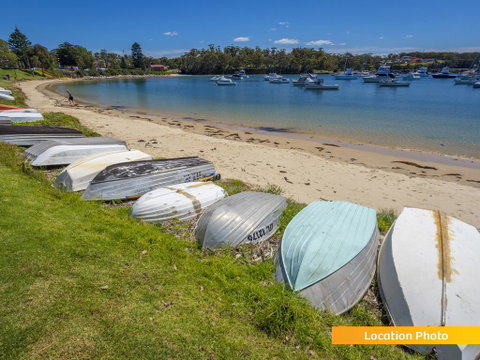 HARBOUR BREEZE - ULLADULLA - Australian Directory 1