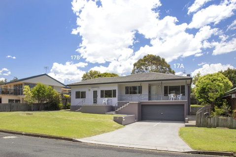HARBOUR BREEZE - ULLADULLA - Australian Directory 2