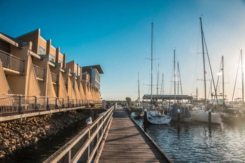 Harbour View Apartment - Australian Directory 3