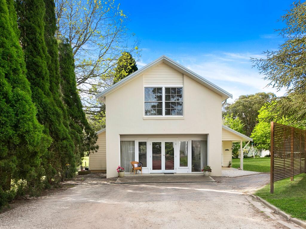 East Bowral NSW Australian Directory