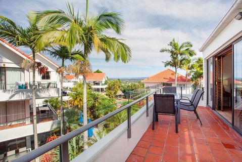 Haven On Noosa Hill - Sunset Views, Pools, Spa - Australian Directory 1