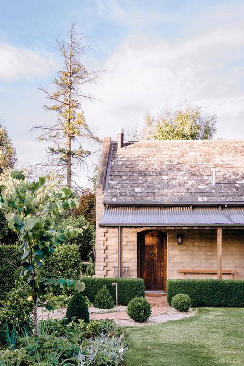 Hawthorn Villa Stables - Australian Directory 3