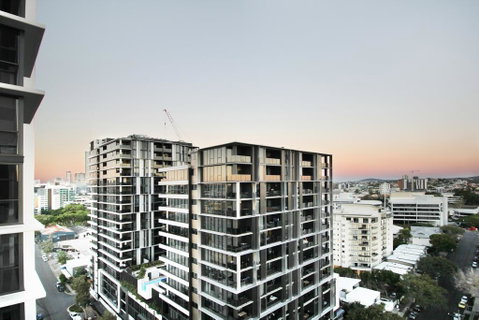 Hearty Milton Apartments - Australian Directory 1