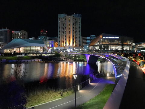 Hello Adelaide Motel And Apartments - Australian Directory 0