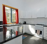 Hill Top Retreat Self Contained Accomodation - Australian Directory