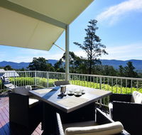 Hillcrest - Spectacular views - Australian Directory