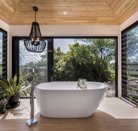 Hilltop Hideaway Luxury Style - Australian Directory