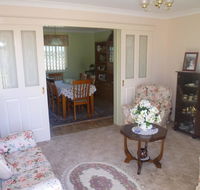 Hillview B  B Forbes - Australian Directory